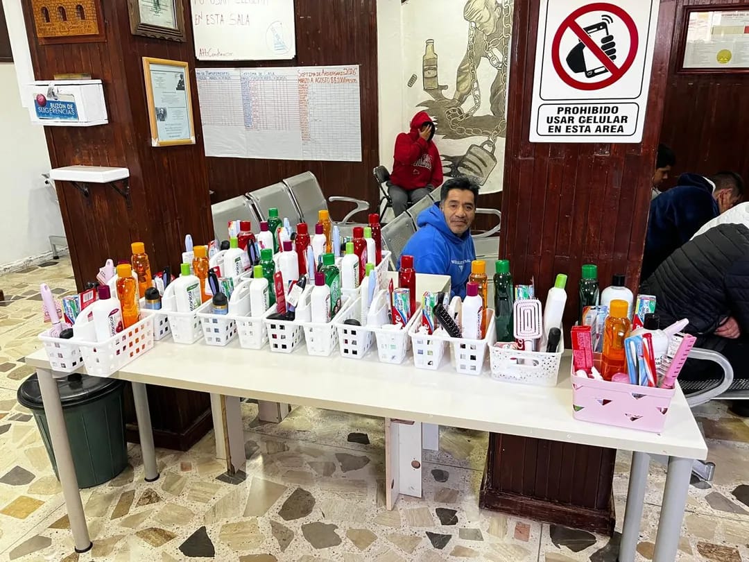 Artículos de higiene en mesa